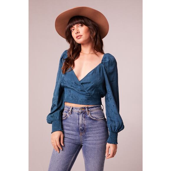 NWT Band of the Free, Style WF126245, Camille Crossover Crop Top, women's size M - Picture 1 of 8